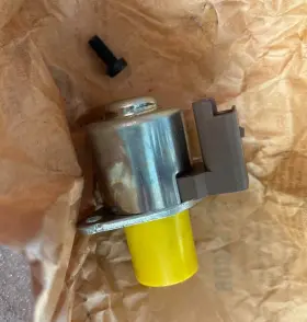 7256772 BOBCAT Injection Pump Valve Inlet Meter