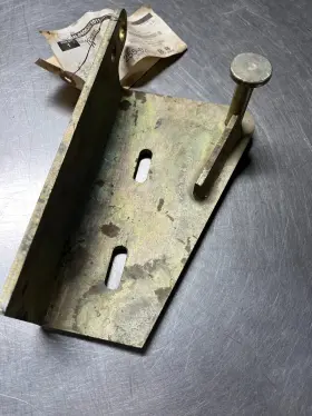 87459327 Rear Door Bracket