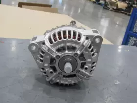 87452821R CNH INDUSTRIAL Alternator