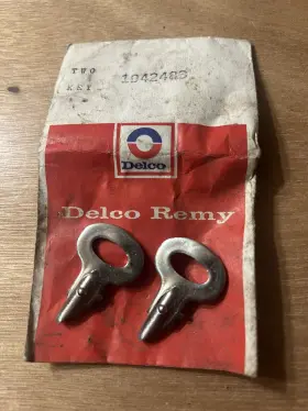 231713 DELCO REMY Nos Ignition Keys Oliver Tractors