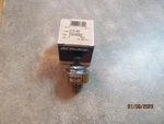 Acdelco 213-95 Knock Sensor General Motors Oem # 10456082 Free Shipping. Fixed Price $17.50.