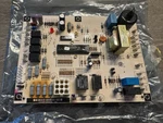 Carrier Cepl131133-01 / Lh33wp009 Furnace Control Board. Fixed Price $275.00.
